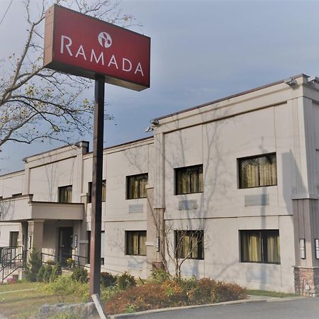 Ramada By Wyndham Staten Island New York Ngoại thất bức ảnh